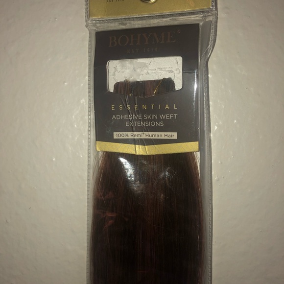 Tape in hair extensions main image 4